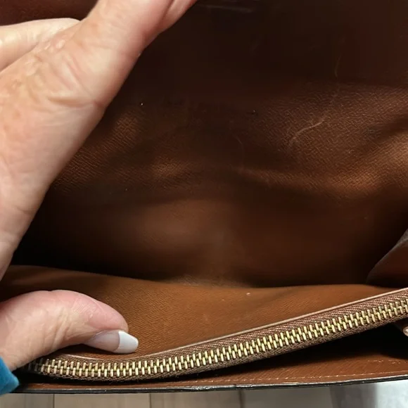 Revamped Louis Vuitton Vintage wallet Authentic - Picture 6 of 15